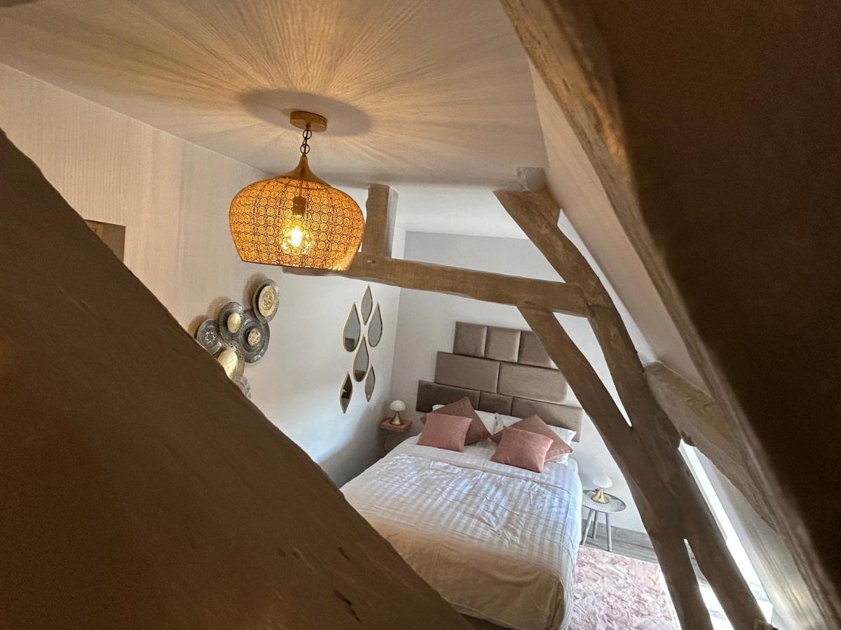 Demeure Du Vallon - Chambres D'Hotes De Charme Azerat Экстерьер фото