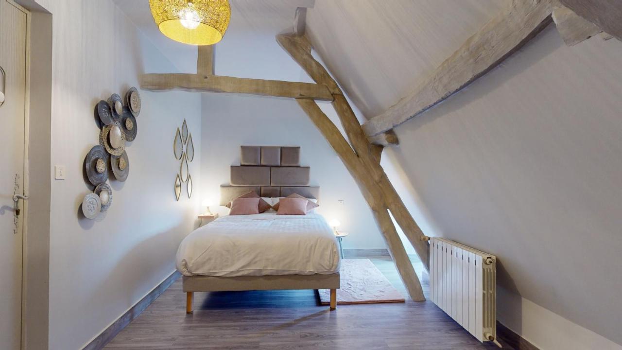 Demeure Du Vallon - Chambres D'Hotes De Charme Azerat Экстерьер фото